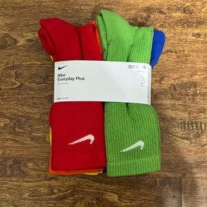 NIKE Everyday PLUS Unisex Cotton Cushioned Crew Socks 6 pack